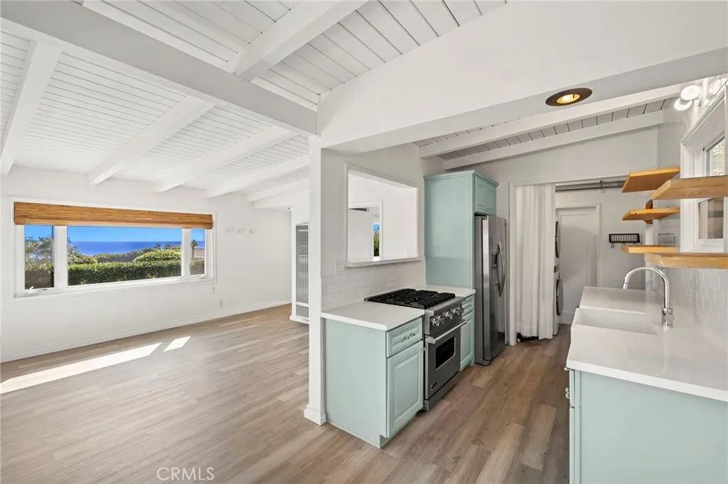 216 Cajon Street, Laguna Beach, CA 92651