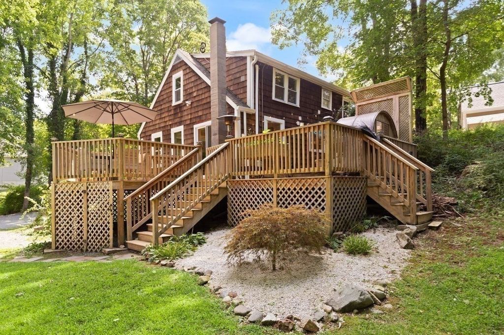 168 Ames St, Sharon, MA 02067