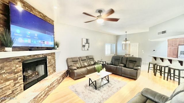 654 NORMA RAE Court, El Paso, TX 79932