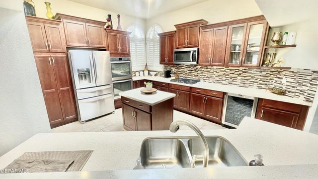 654 NORMA RAE Court, El Paso, TX 79932