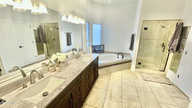 654 NORMA RAE Court, El Paso, TX 79932