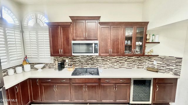 654 NORMA RAE Court, El Paso, TX 79932