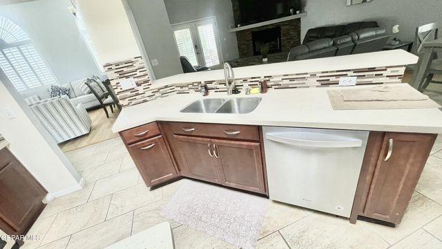 654 NORMA RAE Court, El Paso, TX 79932