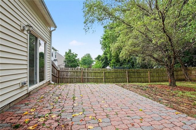 3380 Cherrybrook Drive, Jamestown, NC 27282