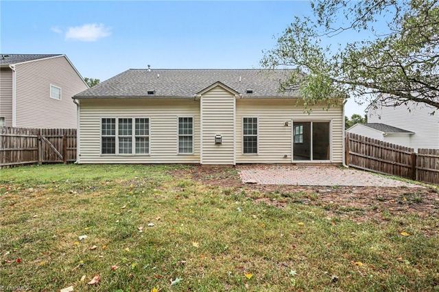 3380 Cherrybrook Drive, Jamestown, NC 27282