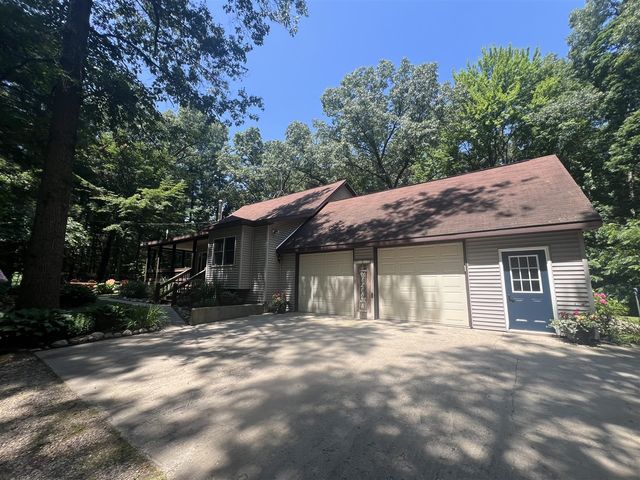 177 W 96th Street, Grant, MI 49327