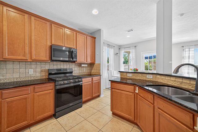 6230 Hollydale Ridge Lane, Katy, TX 77494