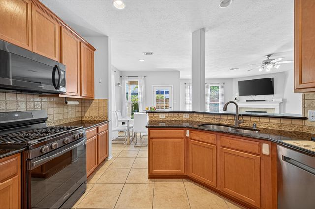 6230 Hollydale Ridge Lane, Katy, TX 77494