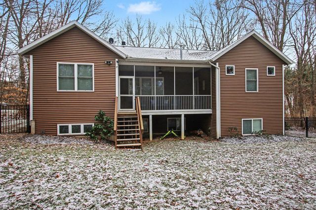 6288 Hawthorne Court, Saugatuck, MI 49453