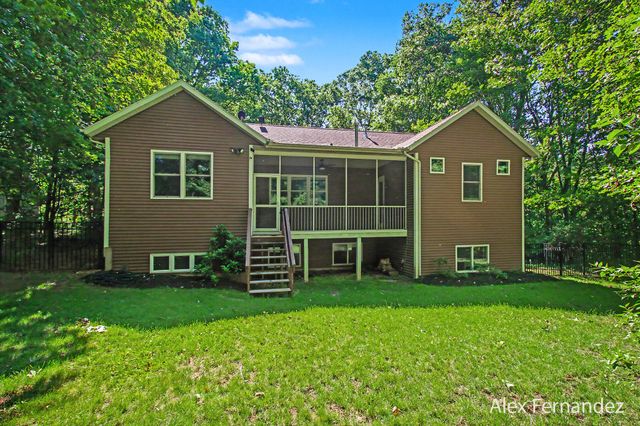 6288 Hawthorne Court, Saugatuck, MI 49453