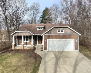 6288 Hawthorne Court, Saugatuck, MI 49453