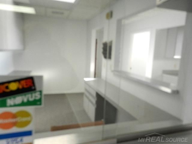 25779 Kelly Road, Roseville, MI 48066