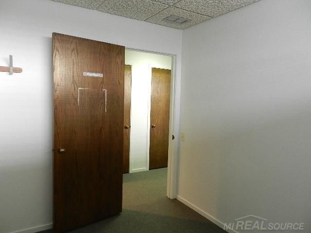 25779 Kelly Road, Roseville, MI 48066