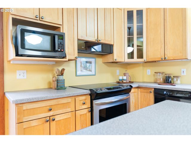 1600 Se 32ND Ave, Portland, OR 97214