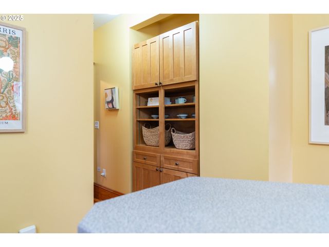 1600 Se 32ND Ave, Portland, OR 97214