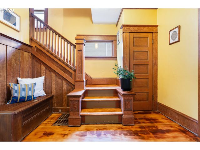 1600 Se 32ND Ave, Portland, OR 97214