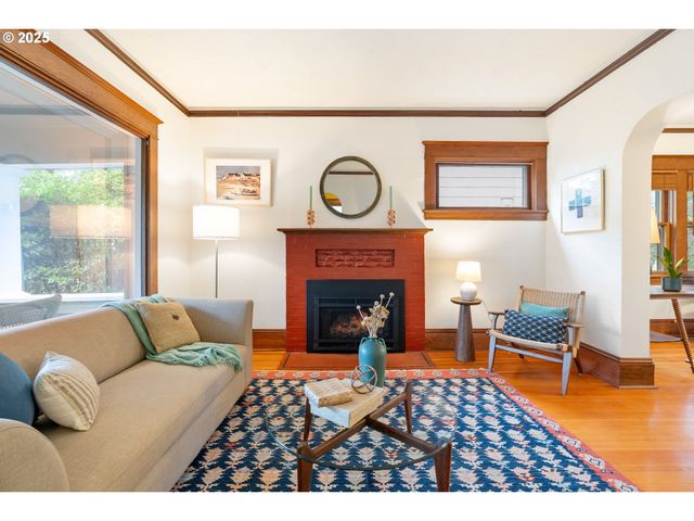 1600 Se 32ND Ave, Portland, OR 97214