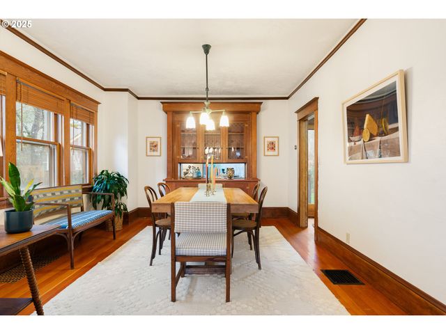 1600 Se 32ND Ave, Portland, OR 97214