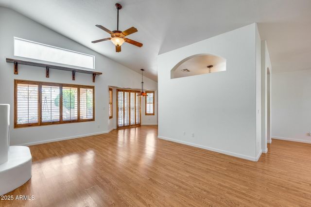 17741 N DESERT FLOWER Trail, Surprise, AZ 85374