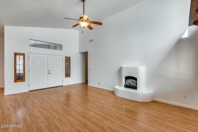 17741 N DESERT FLOWER Trail, Surprise, AZ 85374