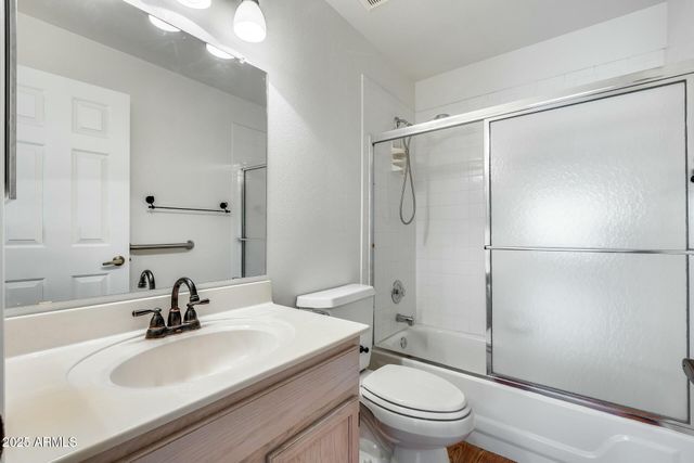 17741 N DESERT FLOWER Trail, Surprise, AZ 85374