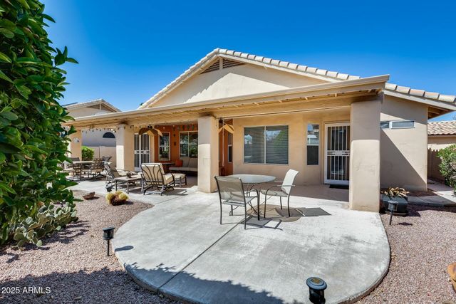 17741 N DESERT FLOWER Trail, Surprise, AZ 85374