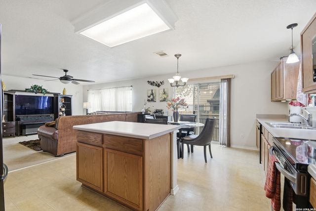 87 Booker Palm, San Antonio, TX 78239