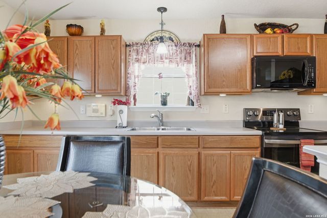 87 Booker Palm, San Antonio, TX 78239