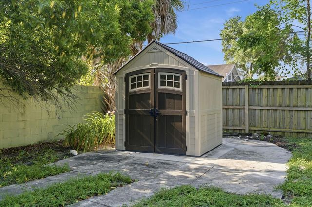 106 W COMANCHE AVENUE, Tampa, FL 33604