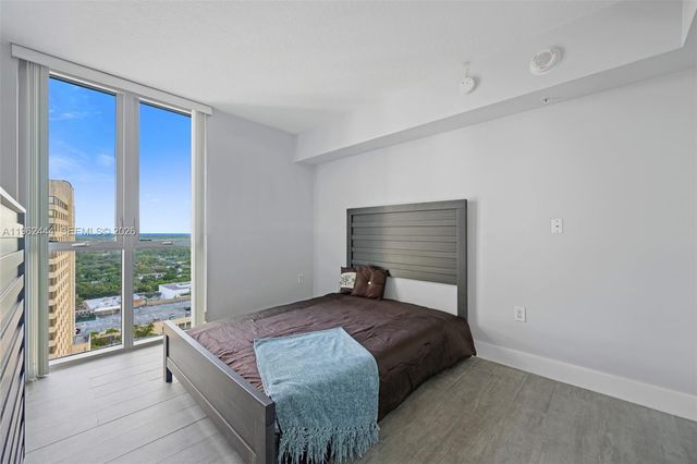 9066 SW 73rd Ct 2002, Miami, FL 33156