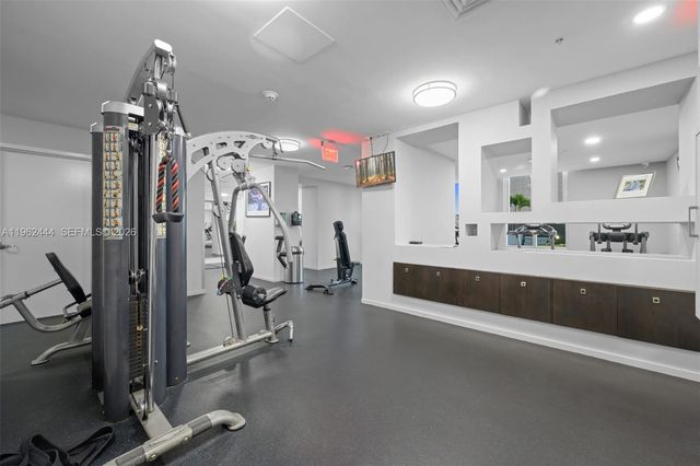 9066 SW 73rd Ct 2002, Miami, FL 33156