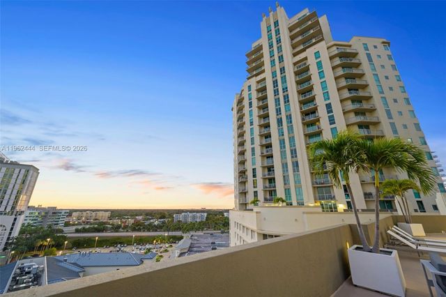 9066 SW 73rd Ct 2002, Miami, FL 33156