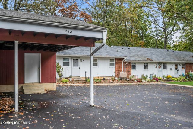 36A Cambridge Court, Lakewood, NJ 08701