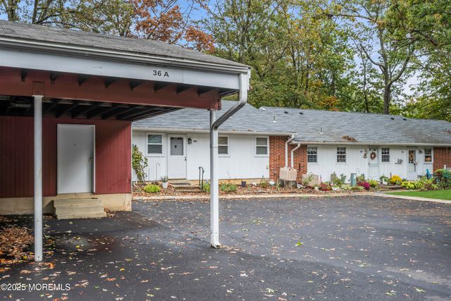 36A Cambridge Court, Lakewood, NJ 08701