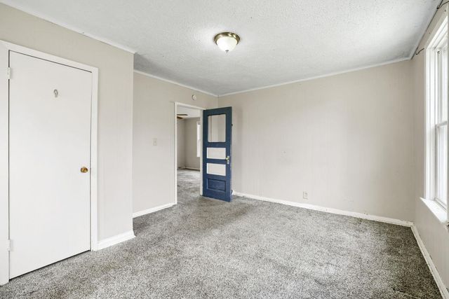 1024 Geranium Avenue E, Saint Paul, MN 55106
