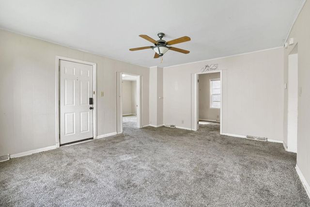 1024 Geranium Avenue E, Saint Paul, MN 55106