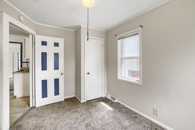 1024 Geranium Avenue E, Saint Paul, MN 55106