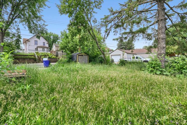 1024 Geranium Avenue E, Saint Paul, MN 55106