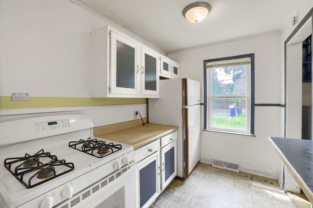 1024 Geranium Avenue E, Saint Paul, MN 55106 — photo 5