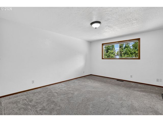 3624 HERMOSA Ct Ne, Salem, OR 97305