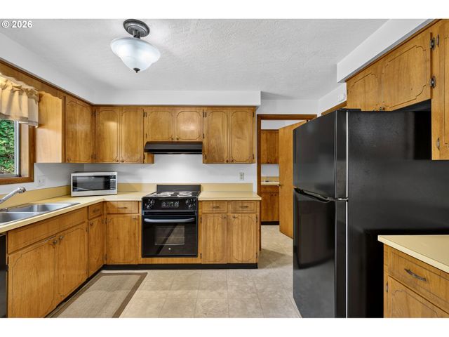 3624 HERMOSA Ct Ne, Salem, OR 97305