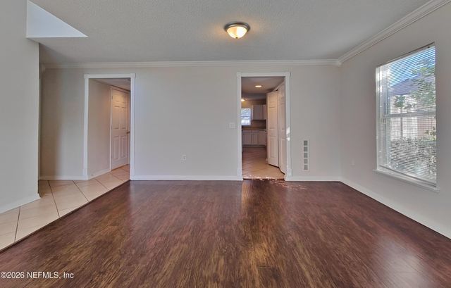 1442 SEAWOLF Trail N, Jacksonville, FL 32221