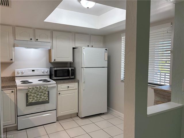 5841 Rattlesnake Hamm RD I-203, Naples, FL 34113