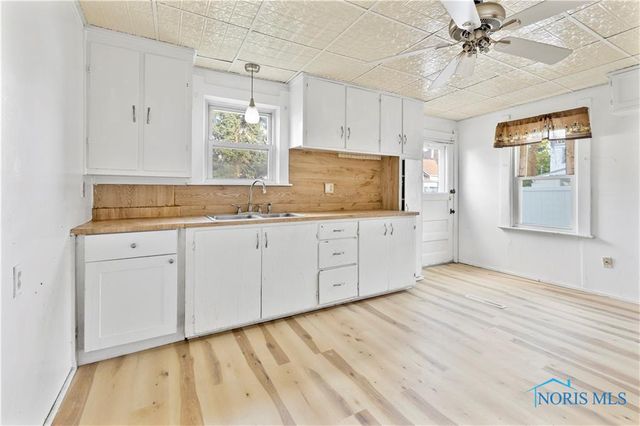 837 Lorain Street, Toledo, OH 43609