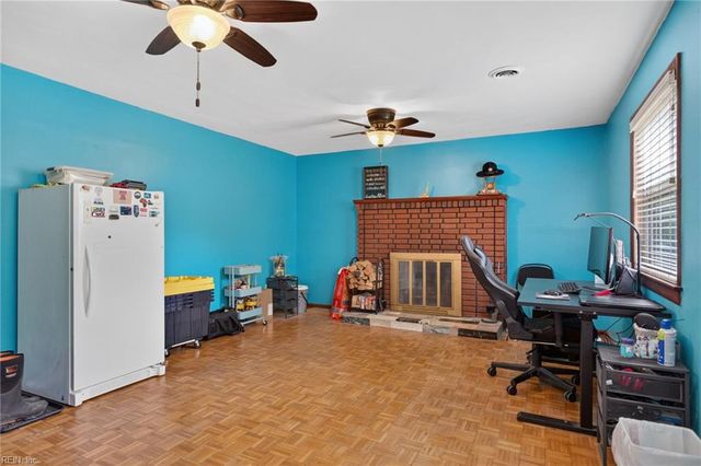 11 Briar Patch PL, Newport News, VA 23606