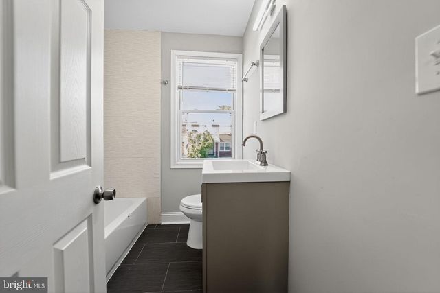 3807 ELKADER RD, Baltimore, MD 21218