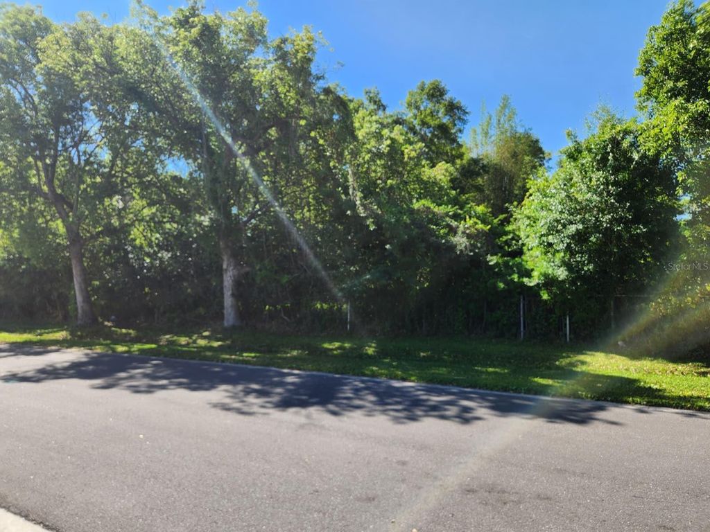 Image 15 of property listing at 3898 & 3910 W WASHINGTON STREET, Orlando, FL 32805