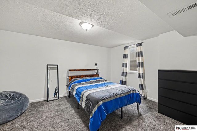 21208 Palomino Road, Omaha, NE 68022