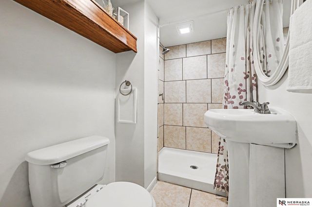 21208 Palomino Road, Omaha, NE 68022