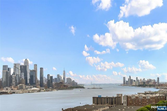 7000 Kennedy Boulevard 25F, Guttenberg, NJ 07093